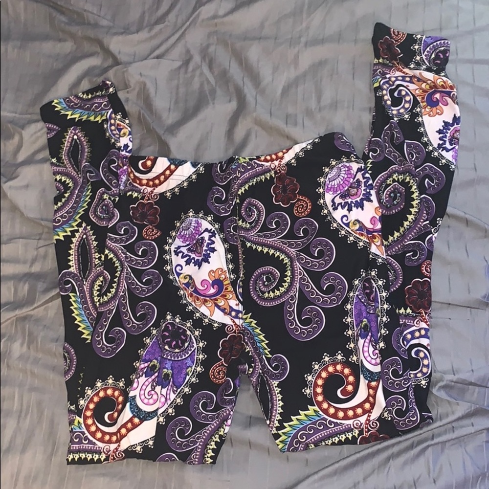 3 pairs of leggings!
